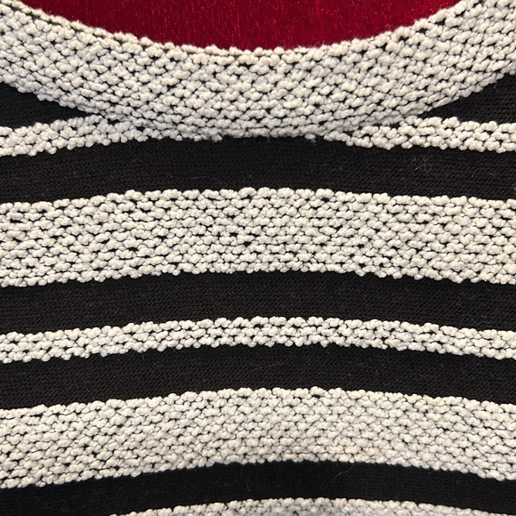 🪷 popcorn sweater with kangaroo pocket. Large - Picture 7 of 8